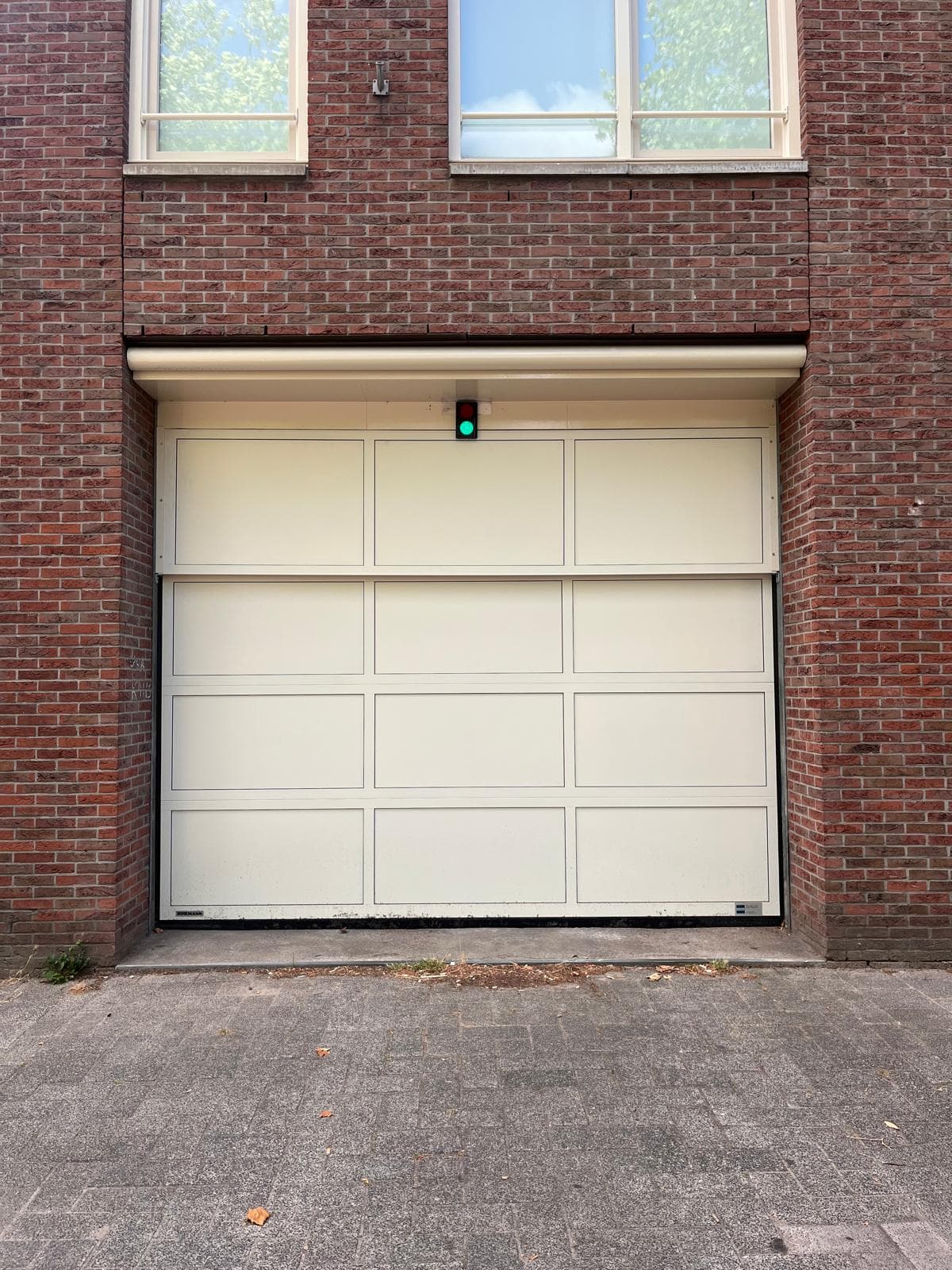 Beveiligde Ondergrondse Parkeerplaats te Huur